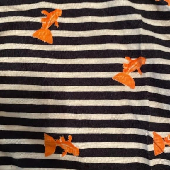 Goldfish shirt - Picture 2 of 7